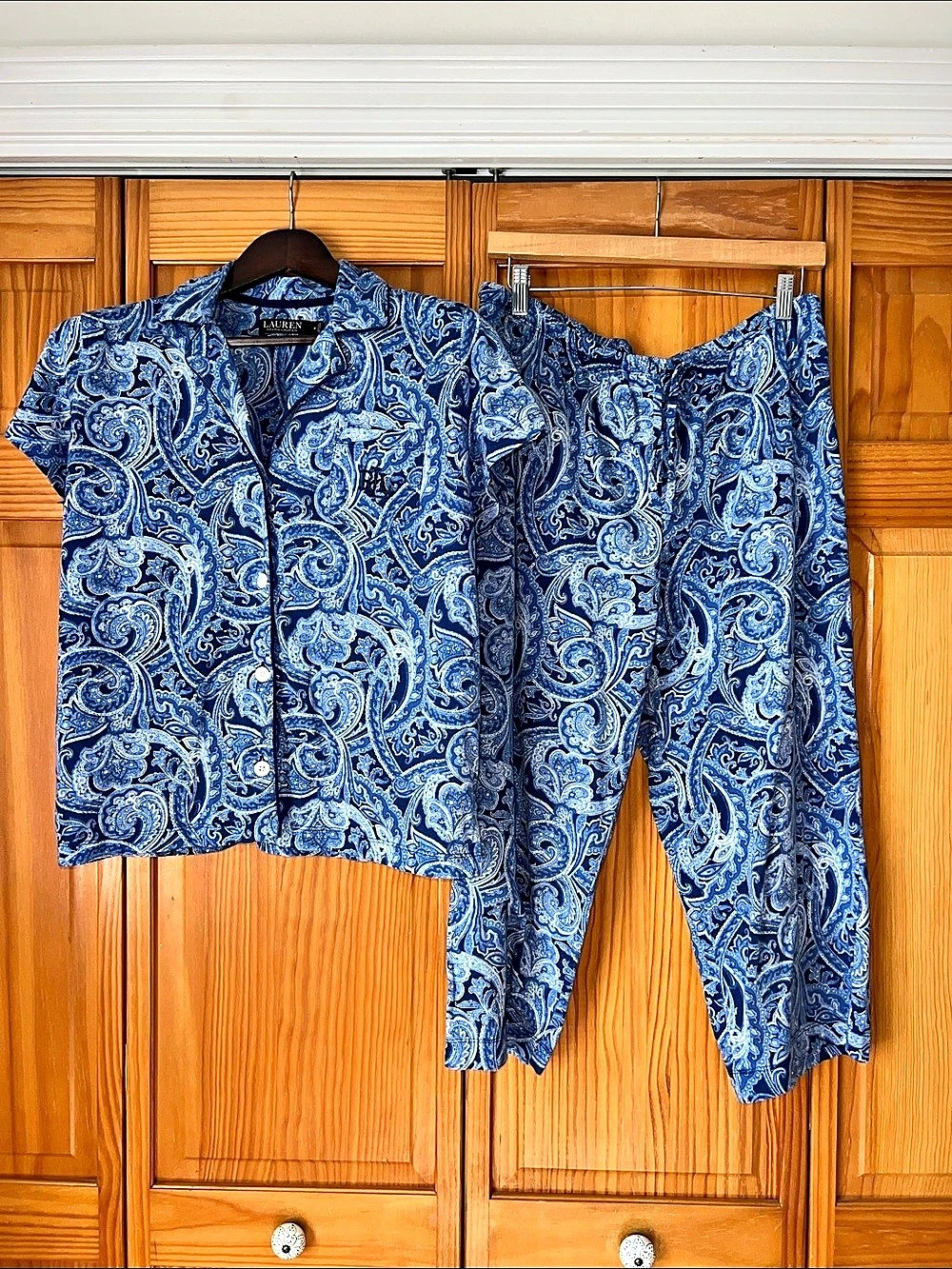 Lauren Ralph Lauren Woman’s Paisley Two-Piece Pajama Set in Blue & White Size Me